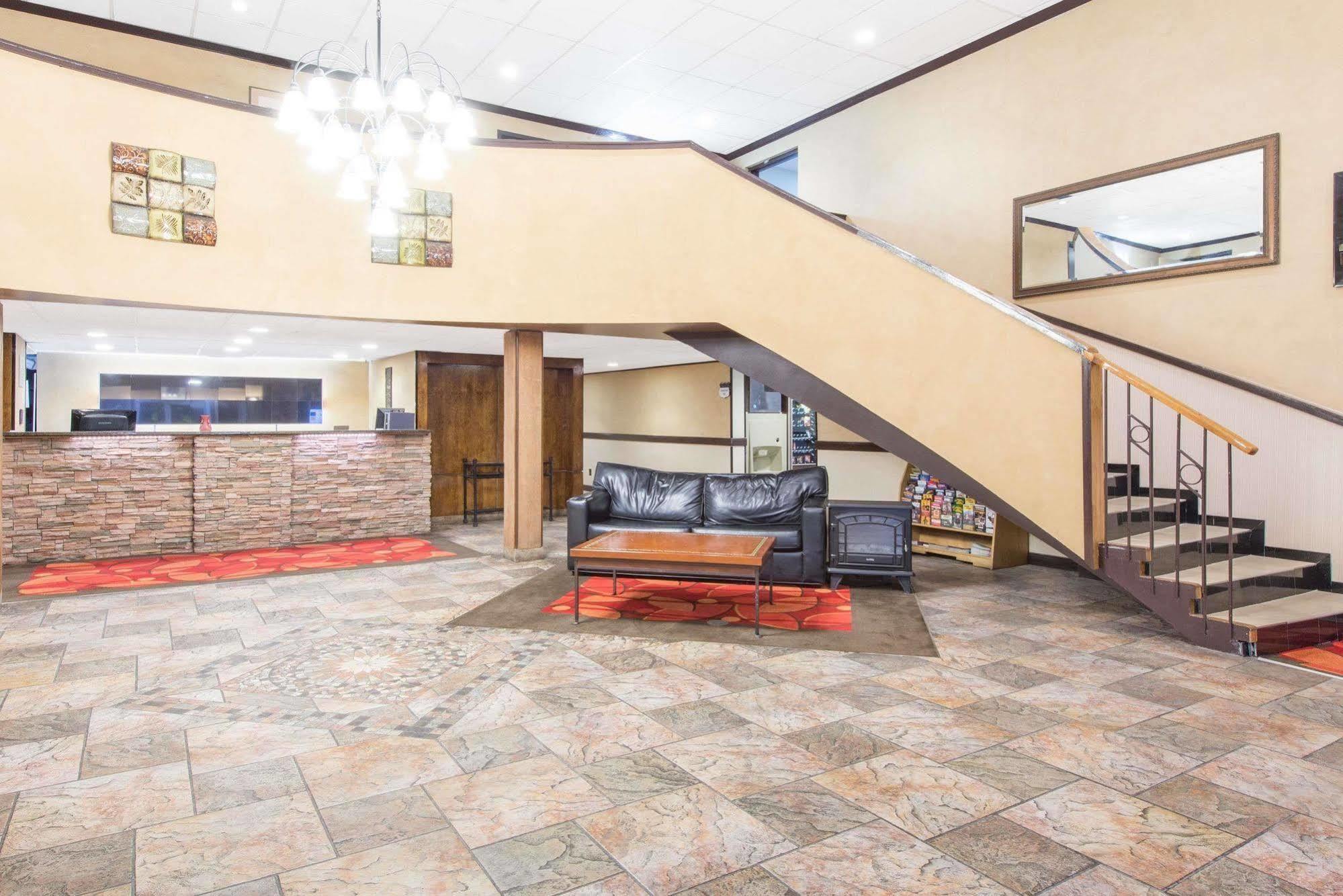 فندق Ramada By Wyndham Albuquerque East المظهر الخارجي الصورة