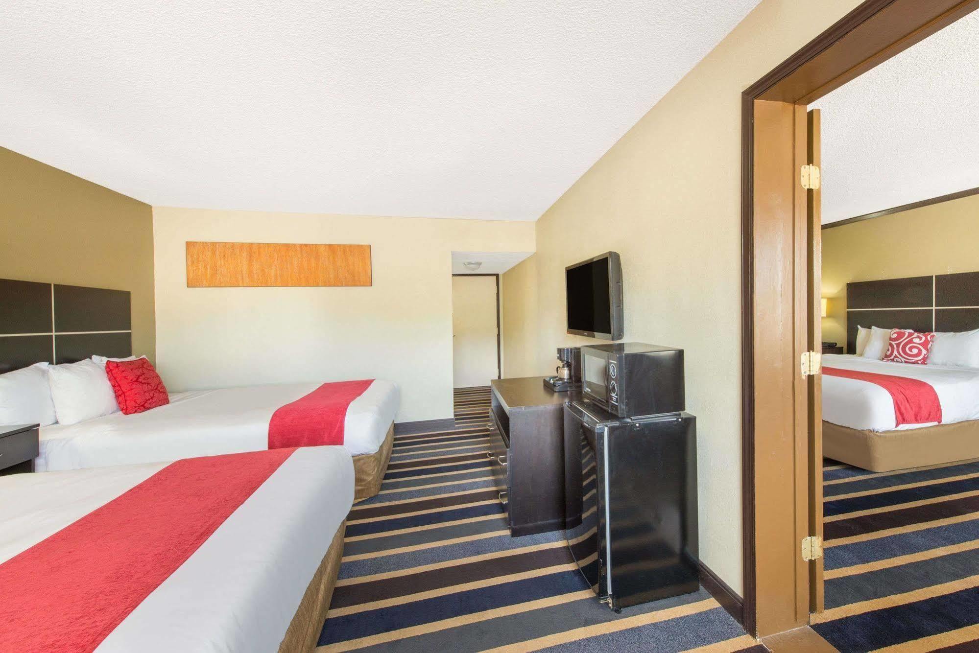 فندق Ramada By Wyndham Albuquerque East المظهر الخارجي الصورة