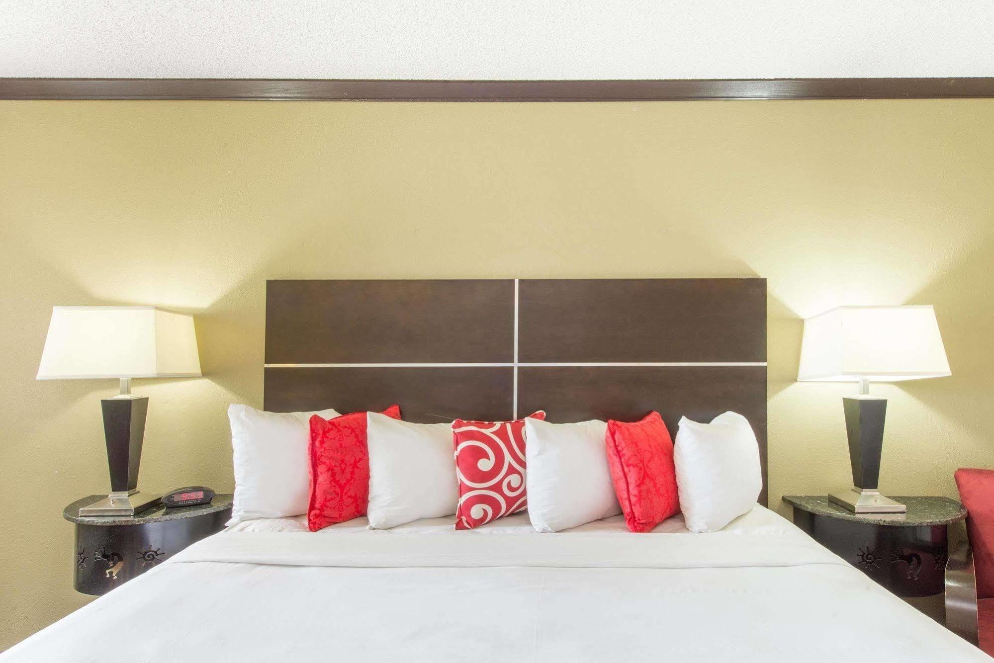 فندق Ramada By Wyndham Albuquerque East المظهر الخارجي الصورة