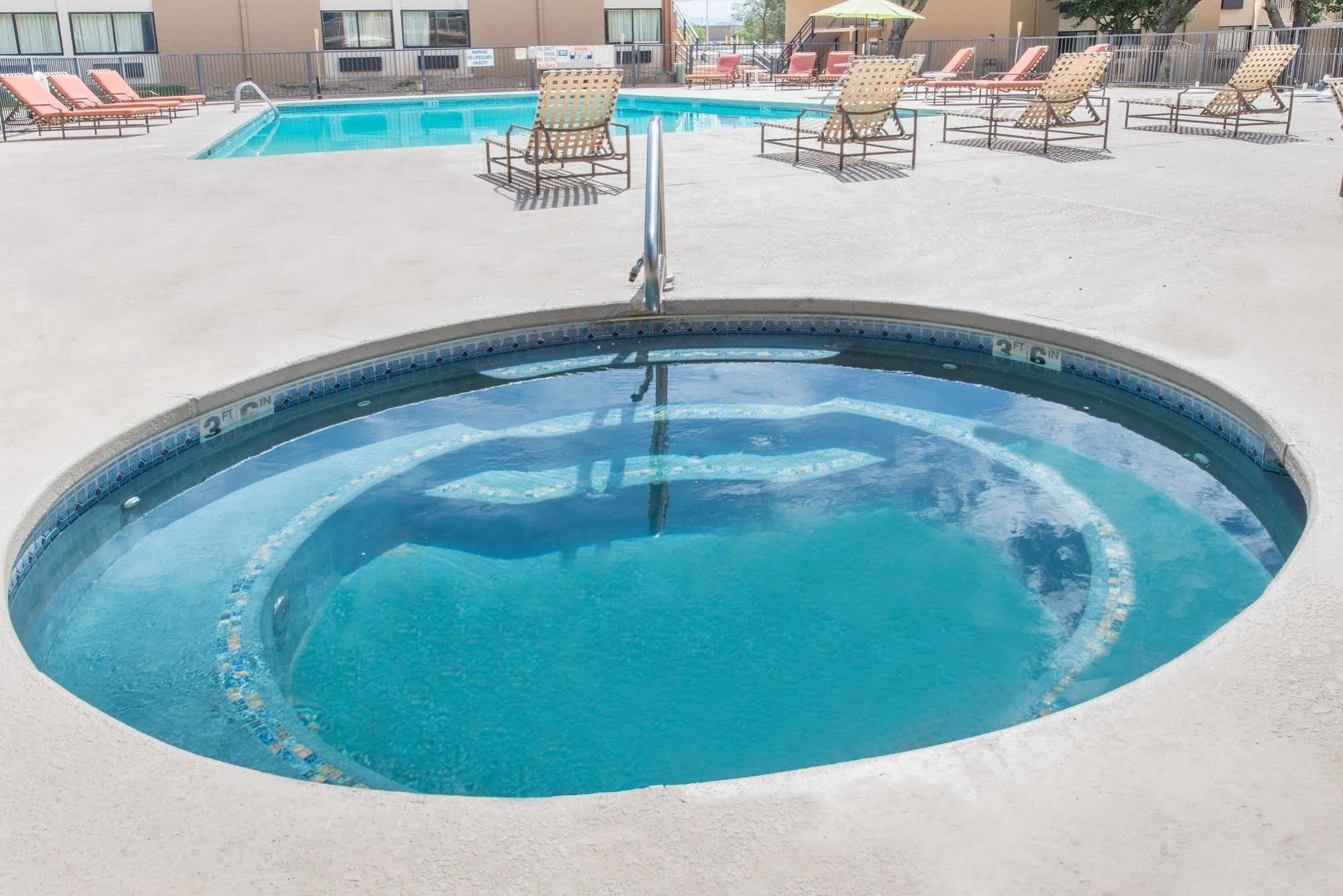 فندق Ramada By Wyndham Albuquerque East المظهر الخارجي الصورة